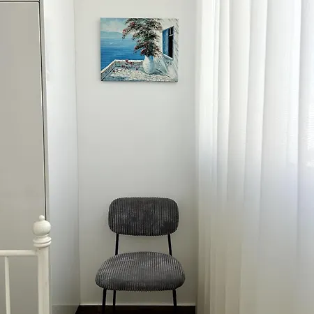 Apartment Sunlit Serenity In Paphos