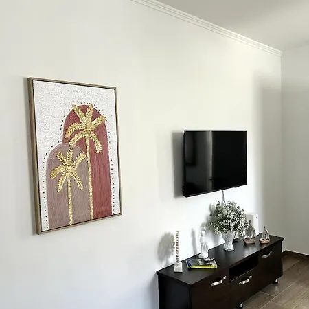 Apartment Sunlit Serenity In Paphos