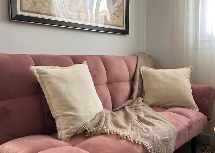 Sunlit Serenity In Apartmán